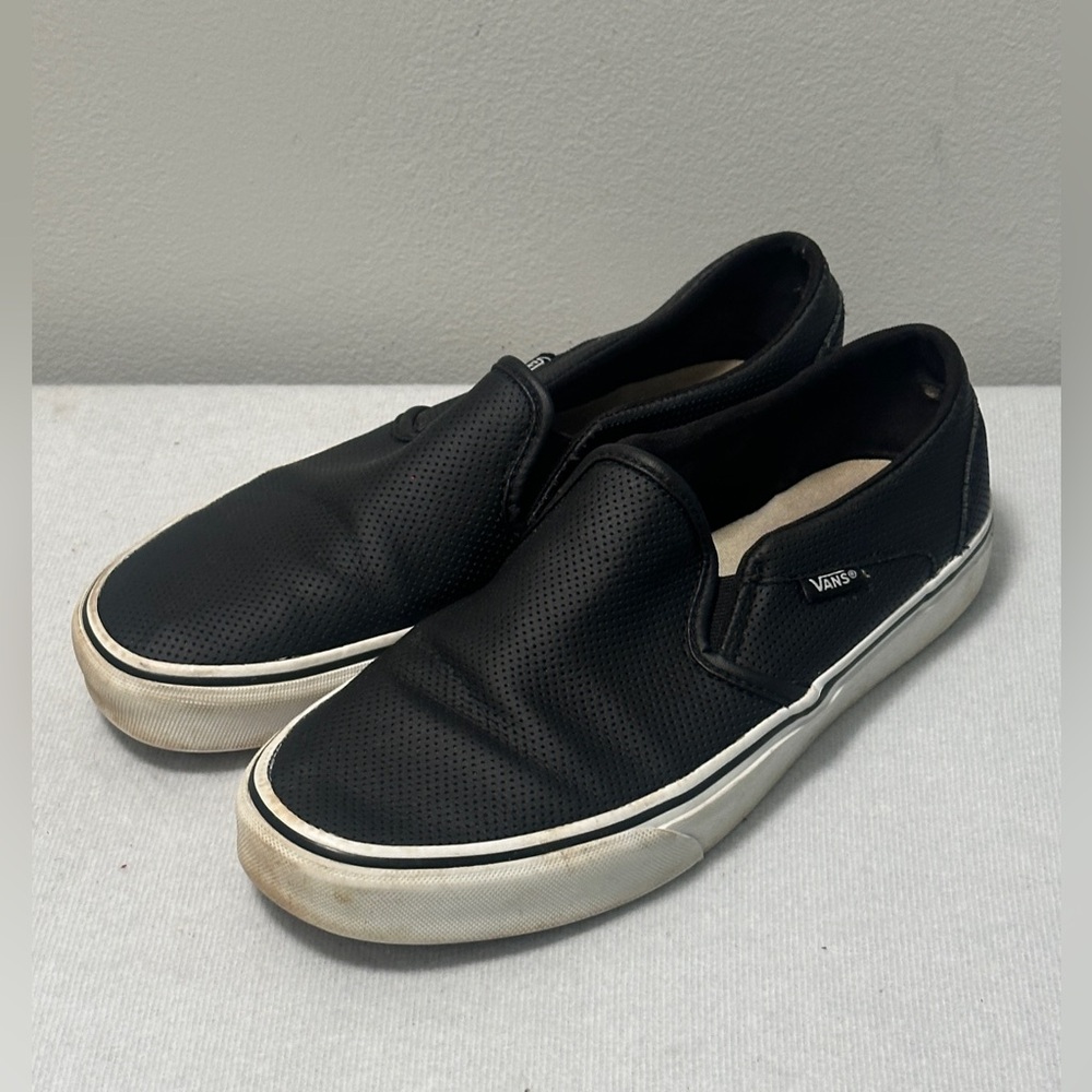 Vans Asher Women’s Slip On Off The Wall Black Perforated Leather Sz 9.5